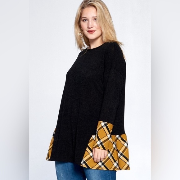Ms Diva Plus Black Top w/Gold Plaid Accents - Picture 4 of 5